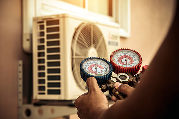Professional Ductwork Repair technician working in Center Point, TX